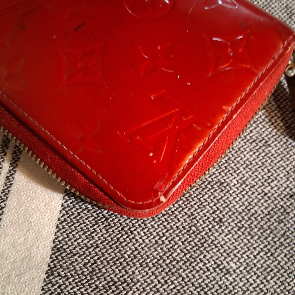 Louis Vuitton Red Embossed Wallet - Picture 6 of 16
